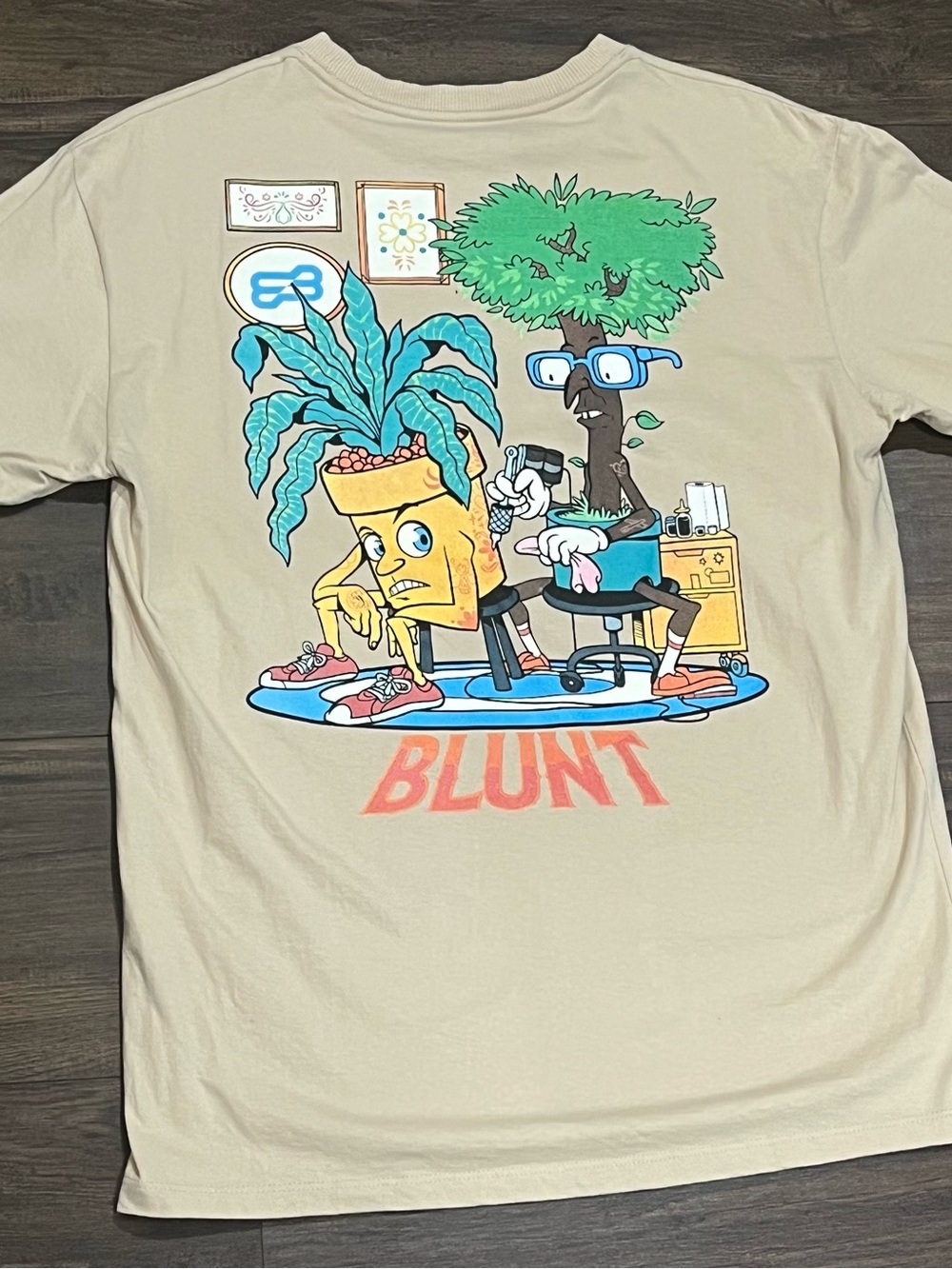 Graphic Beige Short-Sleeve Men's Tee